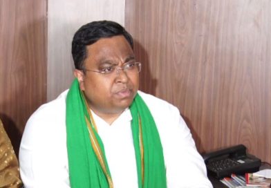 ସସ୍ମିତ ପାତ୍ରଙ୍କ ଇସ୍ତଫା ଗ୍ରହଣ କଲେ ନବୀନ