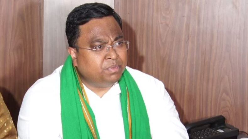 ସସ୍ମିତ ପାତ୍ରଙ୍କ ଇସ୍ତଫା ଗ୍ରହଣ କଲେ ନବୀନ