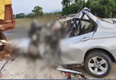 ହାଇୱାକୁ ପିଟିଲା BMW କାର୍, ଦୁର୍ଘଟଣାରେ ୨ ମୃତ