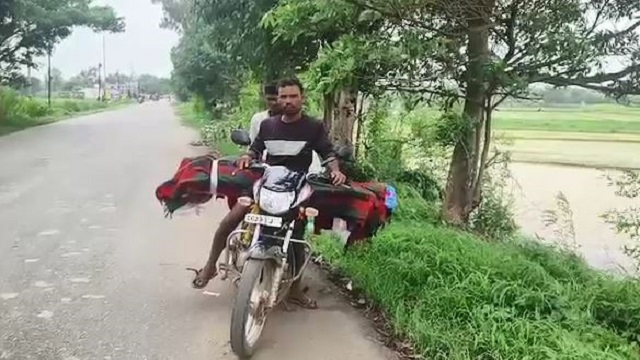 ବାଇକରେ ବୁହା ହେଲା ନାବାଳିକାଙ୍କ ଶବ