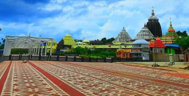 ଶ୍ରୀମନ୍ଦିର ଭିତର ବେଢ଼ାରୁ ନୀଳଚକ୍ର ପତିତପାବନ ବାନା ପରିବର୍ତ୍ତନ ସମୟର ଭିଡିଓ ଭାଇରାଲ